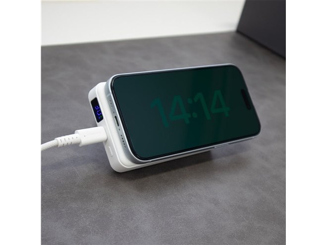 オウルテック、準固体電池を採用した10000mAhの3in1モバイルバッテリー