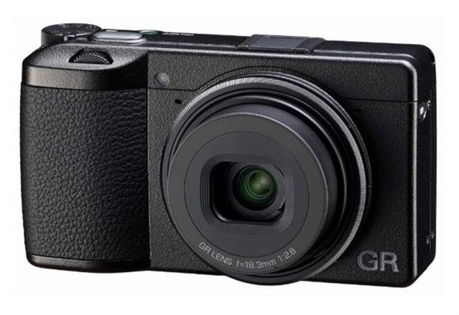 2024カメラ】富士フイルムの記事が4本ランクイン、豊富なラインアップ