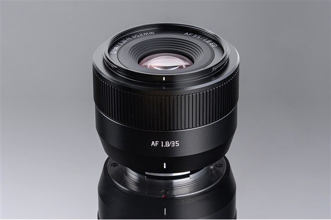 TTArtisan、大口径の交換レンズ「AF 35mm f/1.8 II」 - 価格.com