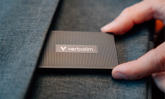 Verbatim、2000MB/sの高速転送に対応したポータブルSSD「Metal