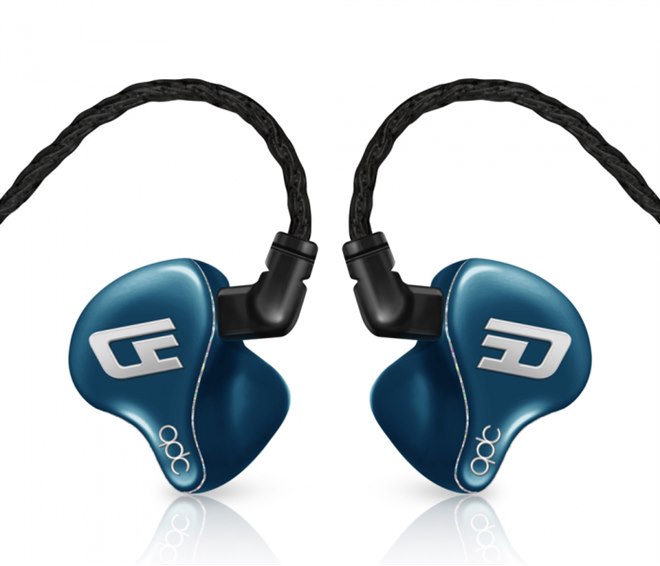 qdc、スタジオ向けとライブ向けを用意したカスタムIEM「DEBUT