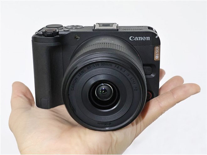 キヤノンから発売された「EOS V series」のミラーレスカメラ「EOS R50