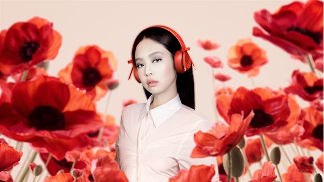 Beats Solo 4 - JENNIE XyVGfBV