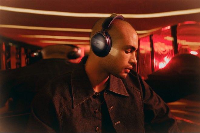 BOSE最新モデルのワイヤレスヘッドホン　QuietComfort Ultra QuietComfort Ultra Wireless Noise Cancelling Headphones