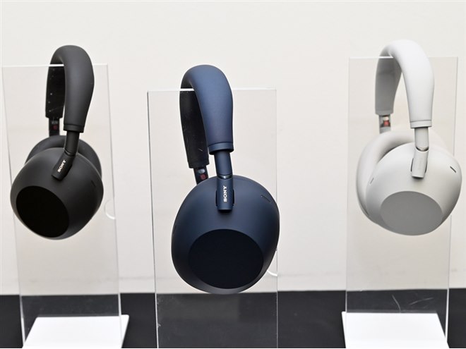 ソニー、ノイキャンヘッドホン「WH-1000XM6」に新色