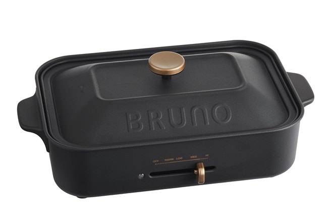 BRUNO コンパクトホットプレート ブラック BRUNO、コンパクトホットプレートなどに重厚感のあるキャスト