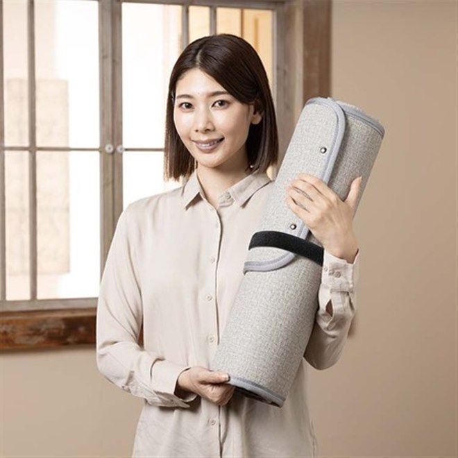 くるたん様（リピーター様） ライソン、低消費電力になった足元パネルヒーター「巻くコタツ 足暖