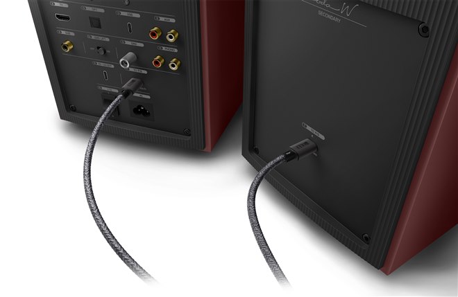 KEF、レコードやBluetooth接続を楽しめるHDMI搭載アクティブスピーカー
