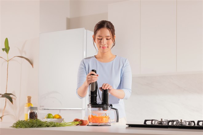 ブラウン、25段階スピード調節可能な「マルチクイック 5 Pro ハンド