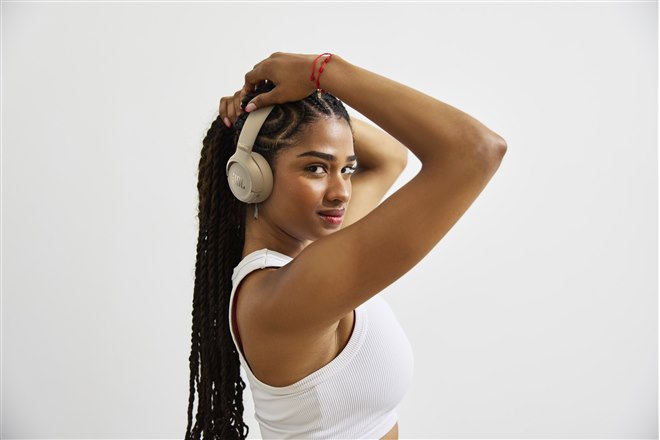 【新品】JBL TUNE 680NC ワイヤレスヘッドホン 黒 有線時ハイレゾ ワイヤレスオンイヤーヘッドホン「JBL Tune 680NC」新発売 | ハーマン