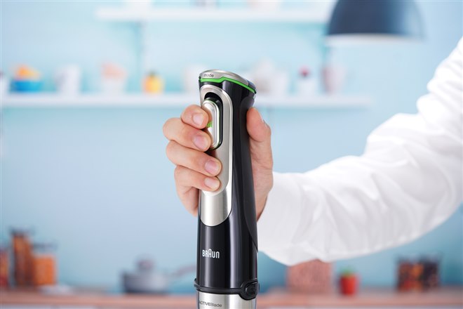 ブラウン、1台14役の「ブラウン マルチクイック 9 ハンドブレンダー