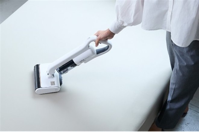 レイコップ、温風機能を搭載した最上位布団クリーナー「レイコップ