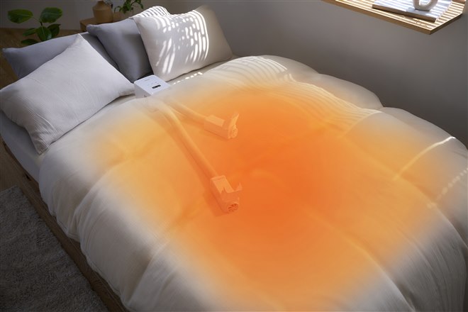 アイリスオーヤマ、最速2分で布団を暖める「ふとん乾燥機 カラリエmini