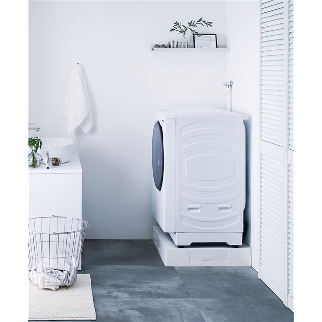 AQUA、奥行スリム化やスクエアデザインを採用したドラム式洗濯乾燥機