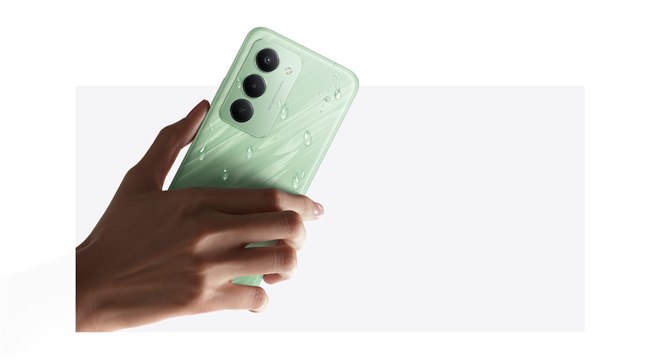 シャオミ、31,980円からの7000mAhバッテリー搭載6.9型スマホ「REDMI 15