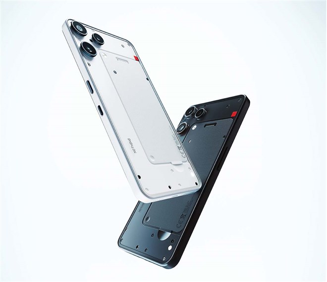 42,800円、シースルーを採用した6.77型スマホ「Nothing Phone (3a