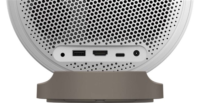 BenQ、LED光源やバッテリーレス化で89,800円を実現したモバイル