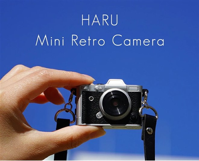 �A���~�{�f�B�̗p�Ŗ�67g�A����B�e���\�Ȏ�̂Ђ�T�C�Y�̃~�j���g���J�����uHARU�v