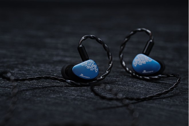 Kiwi Ears、10mmチタンコート振動板と独自技術KARS 2.0を導入した有線