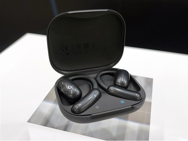 Anker、耳掛け型イヤホン「Soundcore AeroFit 2 AI Assistant」と