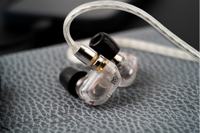Campfire Audio、10mm ADLCダイナミックドライバーとBAのハイブリッド