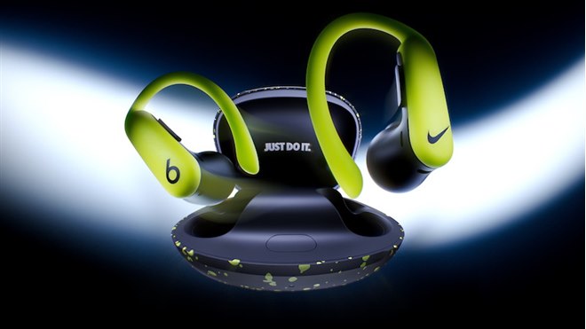 Beats、Nikeのスウォッシュロゴをデザインしたコラボレーションモデル
