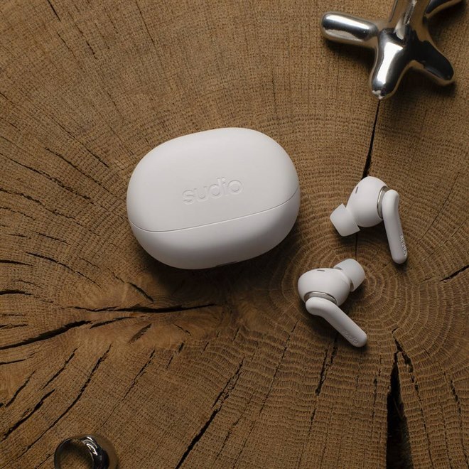 新品未使用 Sudio E4 Pro white Sudio E4 Pro [クラウディホワイト] 価格比較 - 価格.com