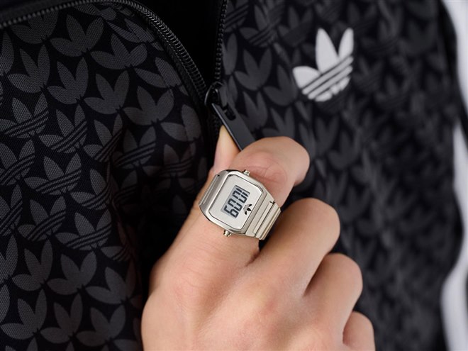 アディダス adidas DIGITAL TWO RINGデジタル ツー リング アディダス、指に装着する初のリングウォッチ「DIGITAL TWO RING