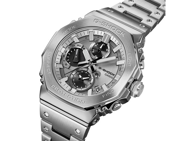 カシオ、八角形フルメタルクロノグラフの「G-SHOCK GMC-B2100ADS