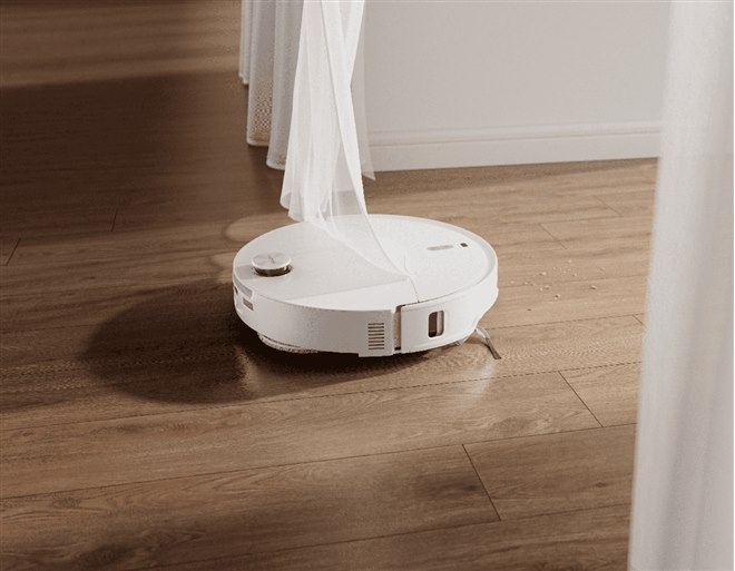 Roborock、7.98cmの薄型設計と25000Paの吸引力を両立させたロボット