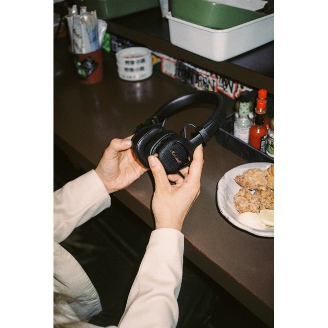 Marshall、高性能ANC搭載のオンイヤーヘッドホン「Milton A.N.C.