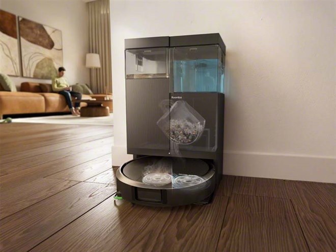 アイロボット、日本向けロボット掃除機「Roomba Plus 515 Combo
