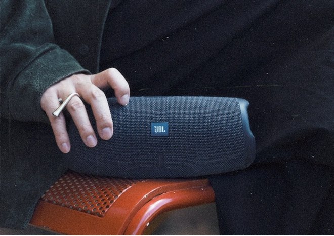 JBL、ポータブルBluetoothスピーカー「JBL Charge Essential 3 SE」を6