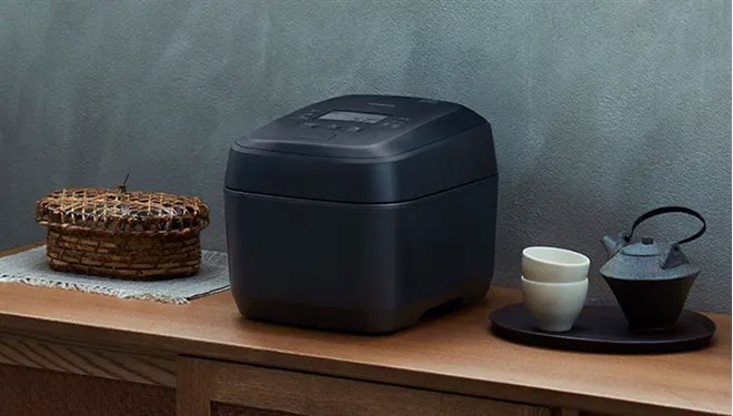日立、最高1.3気圧の「圧騰甘み炊き」を採用したスチームIH炊飯器