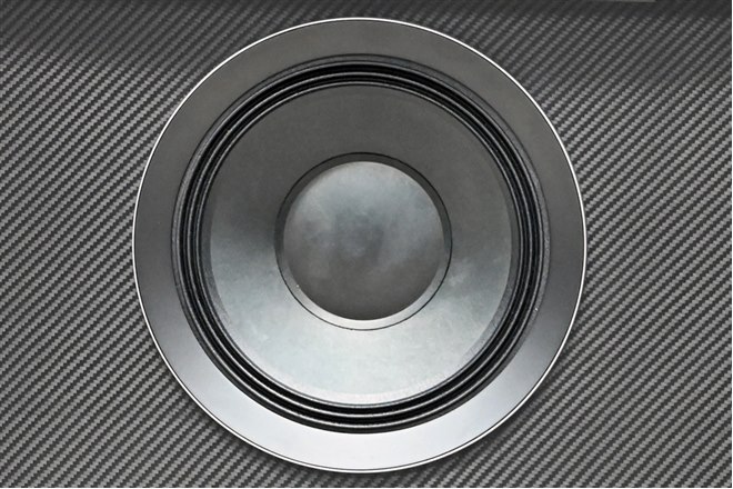 JBL、Project K2の系譜を継ぐ3ウェイ・フロアスタンディング型