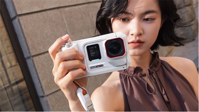 Insta360、アクションカム「Insta360 Ace Pro 2」に新色アークティック