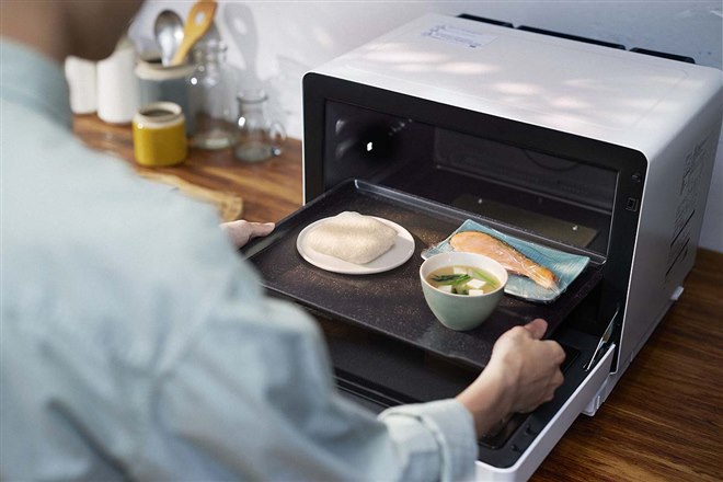 日立、4品を同時に適温で温める過熱水蒸気オーブンレンジ「ヘルシー