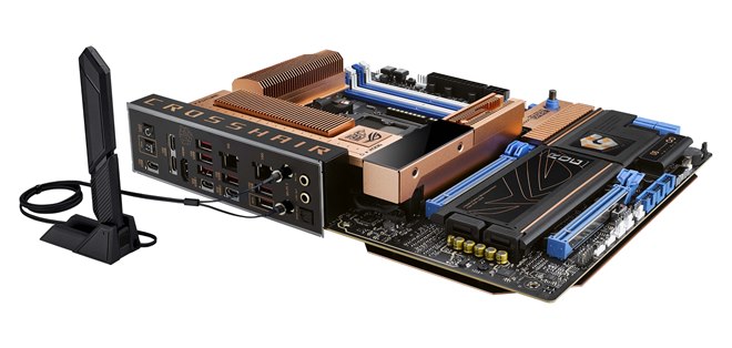 ASUS、初代ROGマザーボード20周年を記念した「ROG CROSSHAIR 2006