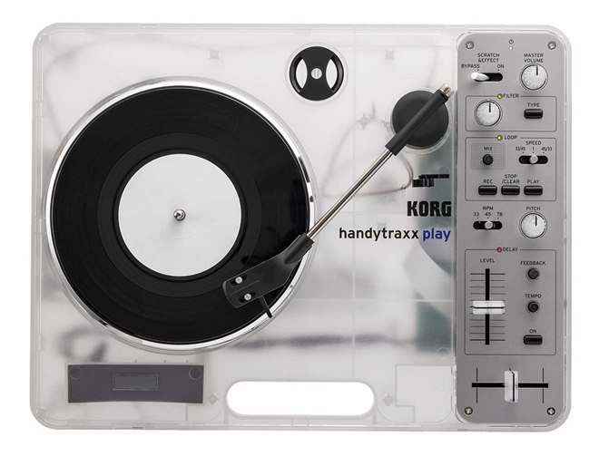 atmosとKORGがコラボ、透明なポータブルレコードプレーヤー