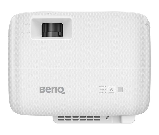 BenQ TH575 3800ANSIルーメン ゲームモード搭載プロジェクター BenQ、3800ルーメンでスポーツモードや低遅延性能を備えたフルHD