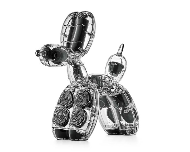 LEXON、ジェフ・クーンズの「バルーンドッグ」を再解釈した透明な