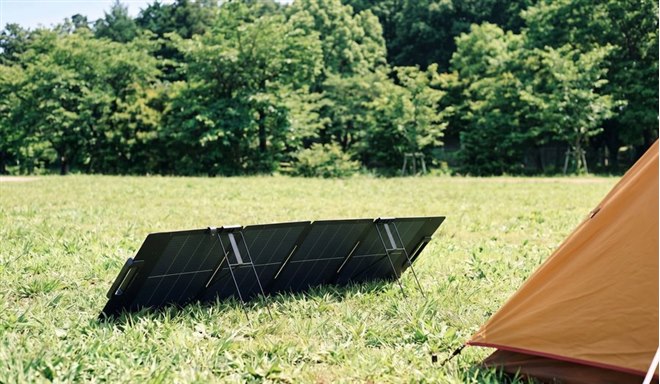 EcoFlow、両面受光で発電効率を高めた「EcoFlow 110W軽量両面ソーラー