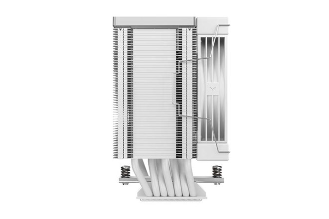 DeepCool、第2世代ベイパーチャンバー搭載の空冷CPUクーラー「AK700 VC