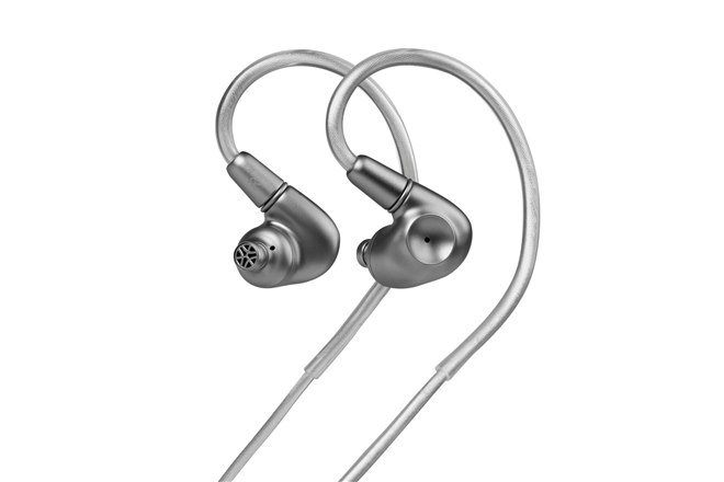 Meze Audio、純チタン削り出し筐体を採用した有線イヤホン「ASTRU