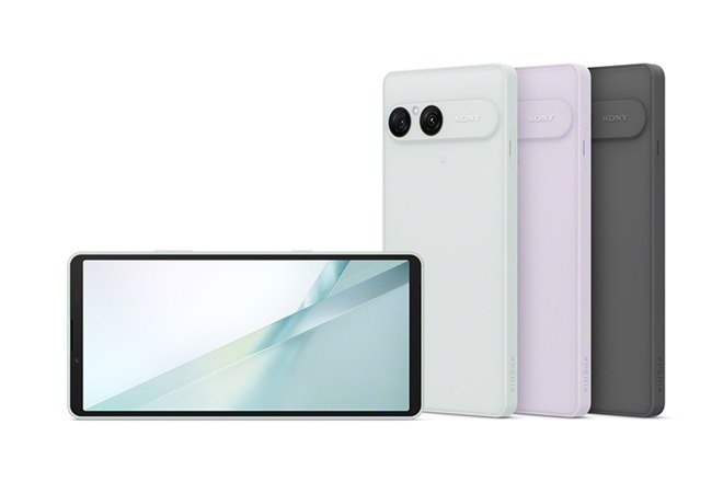 ソニー、輝度向上ディスプレイや2日持ちバッテリーを備えた