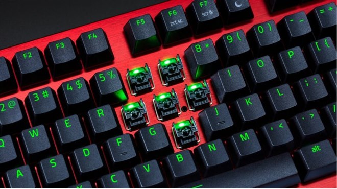 Razer、Sentinelsとの特別コラボレーションモデル「Razer Huntsman V3