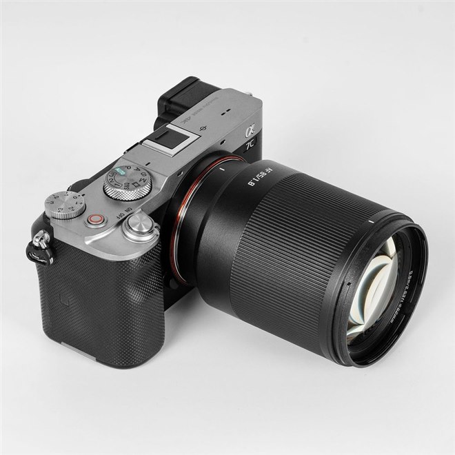 �uNeo AF 85mm f/1.8�v