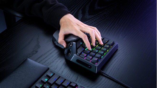 Razer、8000Hz対応のゲーミングキーパッド「Razer Tartarus V2 Pro