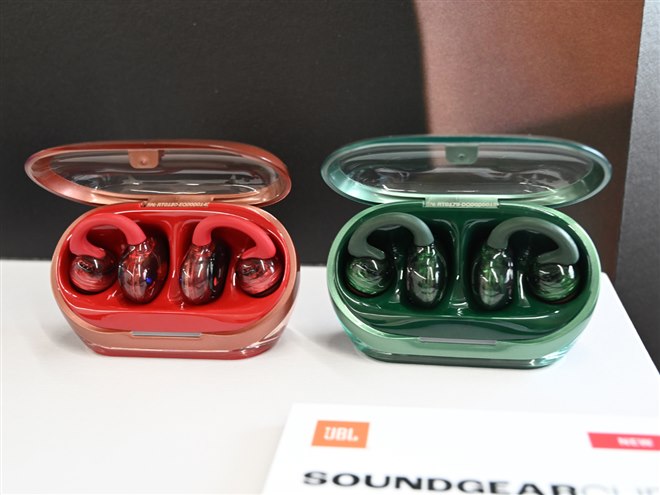 JBL、イヤーカフ型完全ワイヤレスイヤホン「Soundgear Clips」に新色2