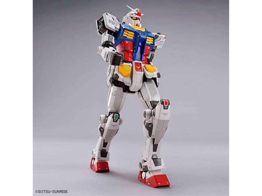 1/48 メガサイズモデル ガンダム Amazon.com: Bandai Hobby 1/48 Mega Size RX-78-2 Gundam Model